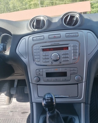 Ford Mondeo cena 15000 przebieg: 304447, rok produkcji 2007 z Szczecin małe 137